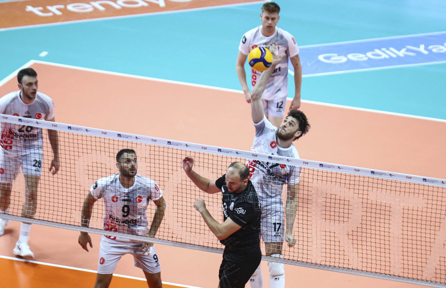 Axa Sigorta Efeler Ligi Hafta T Rkiye Voleybol Federasyonu Tvf