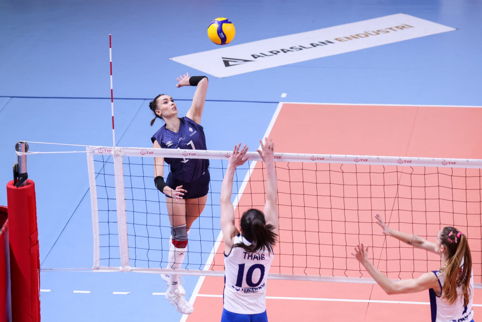 KFC Kadınlar 1 Liginde Normal Sezon Sona Erdi Türkiye Voleybol