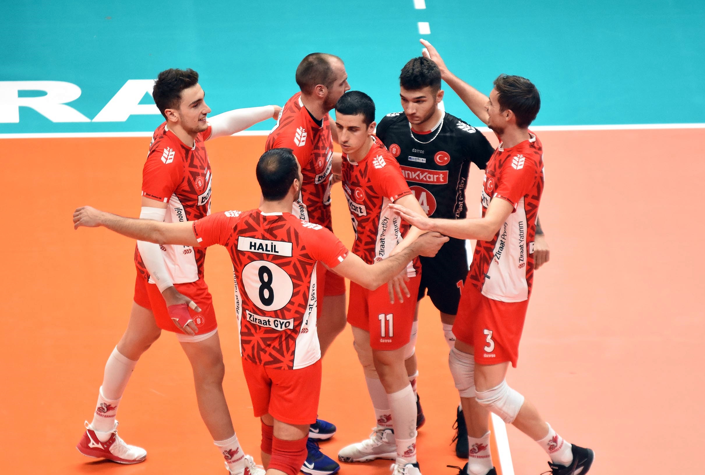 Ziraat Bankkart, CEV Challenge Kupası'nda Yarı Finale Yükseldi