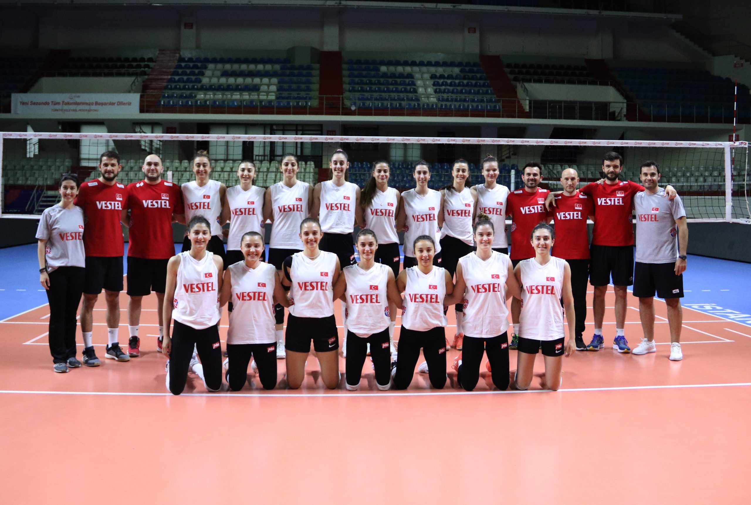 A Milli Kadın Voleybol Takımı 2. Grubu’nun Hazırlık Kampı Sona Erdi