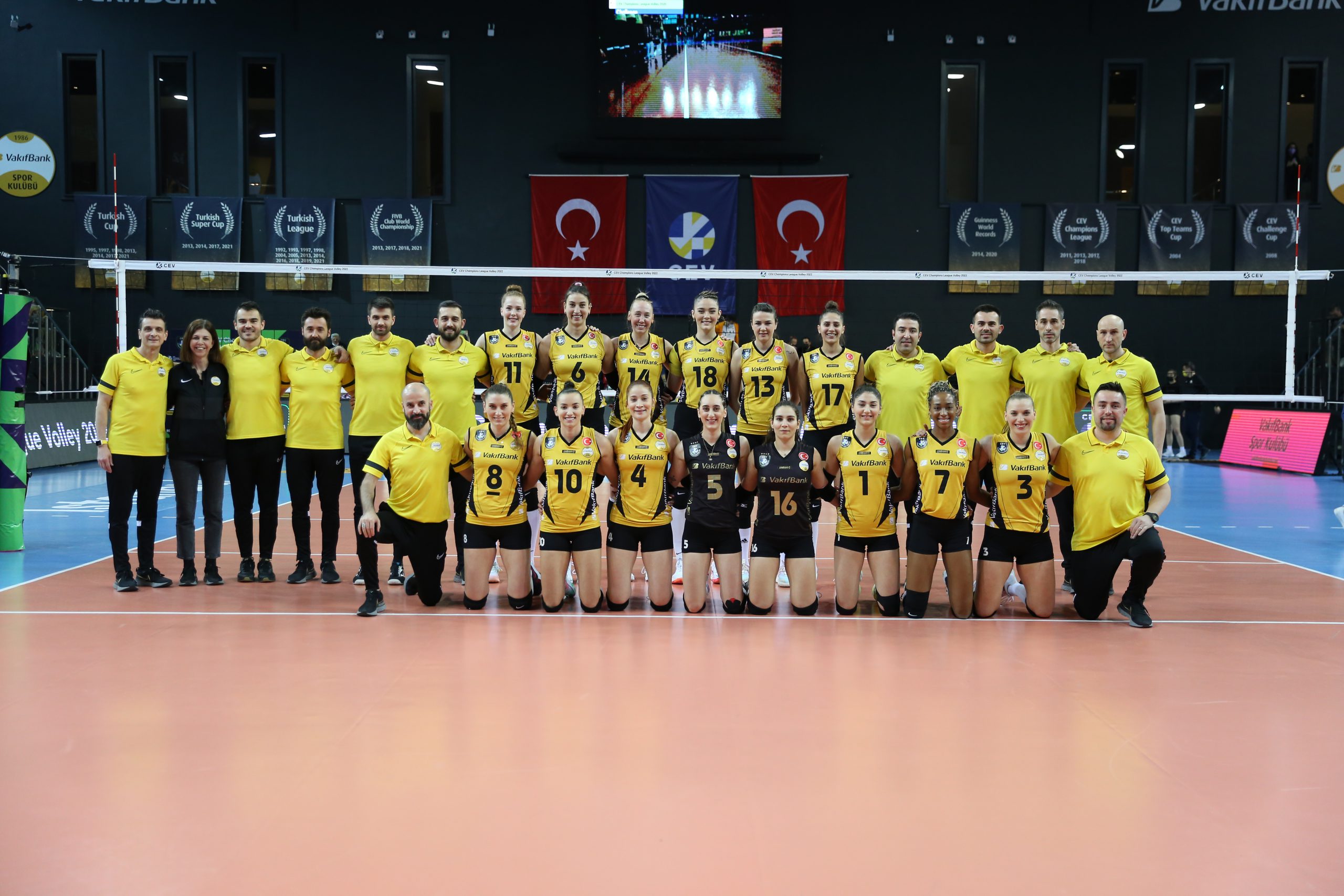 VakıfBank, CEV Şampiyonlar Ligi Süper Finali'nde Sahaya Çıkıyor