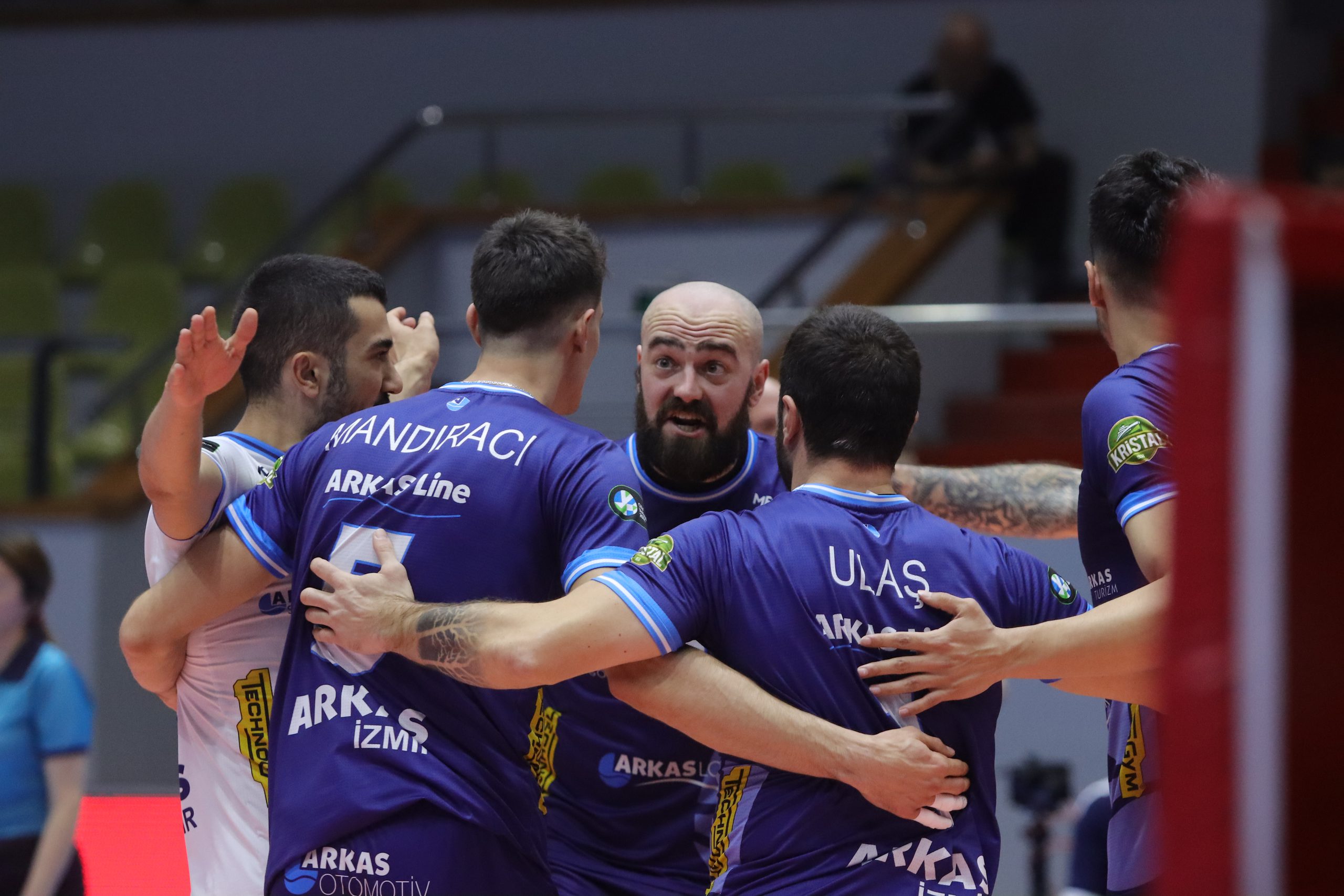 Arkas Spor, Olympiacos'a 3-2 Mağlup Oldu