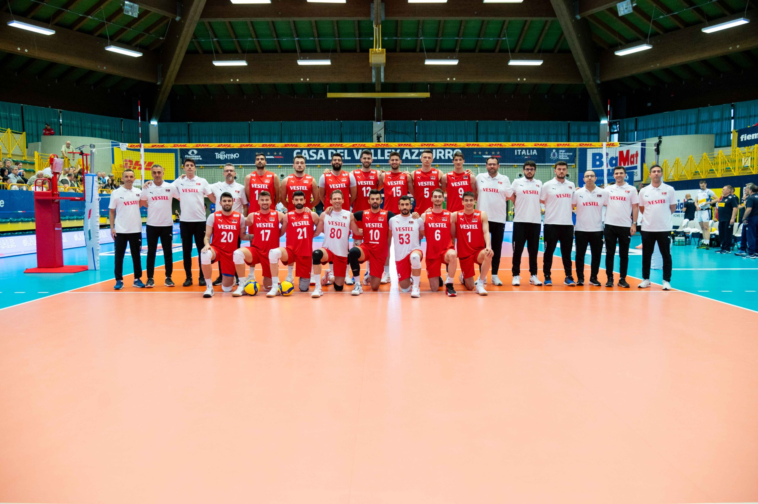 Filenin Efeleri, Voleybol Milletler Ligi'nde Antalya'da Sahne Alıyor