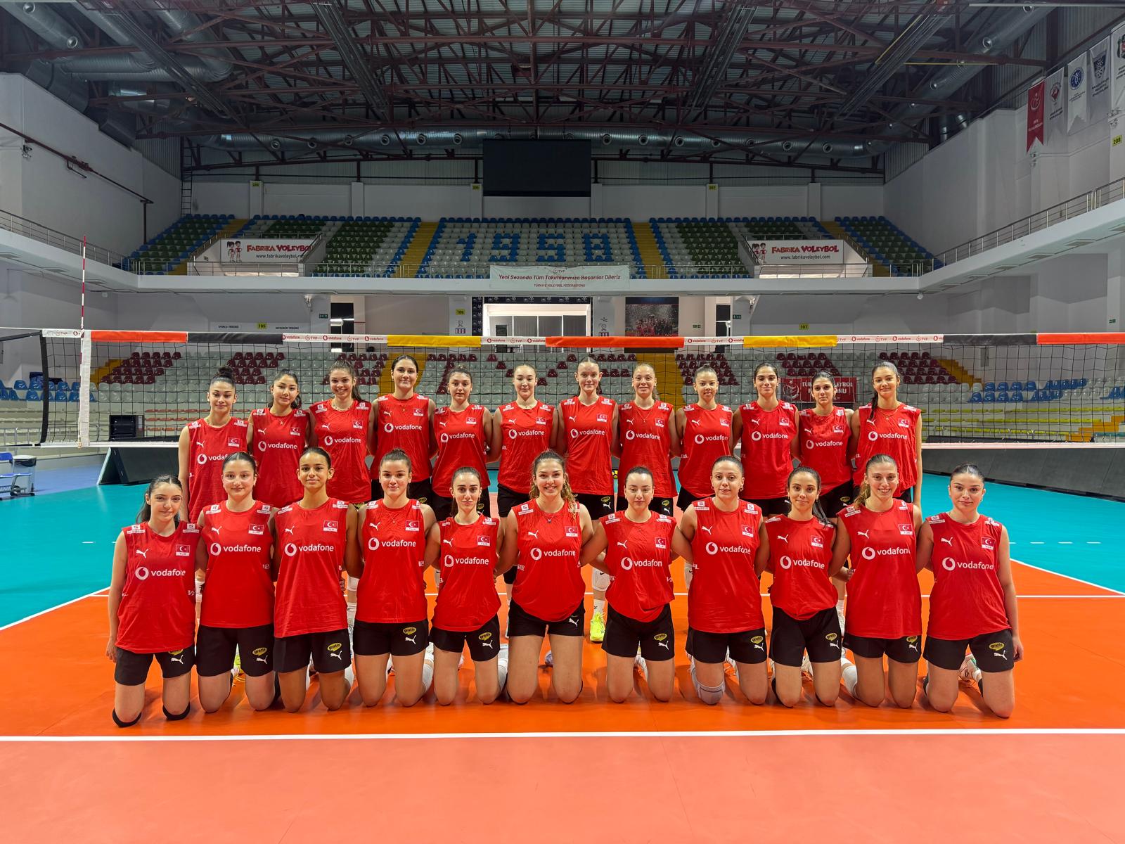 U19 Kadın Milli Takımımız Bursa'da Kampa Girdi