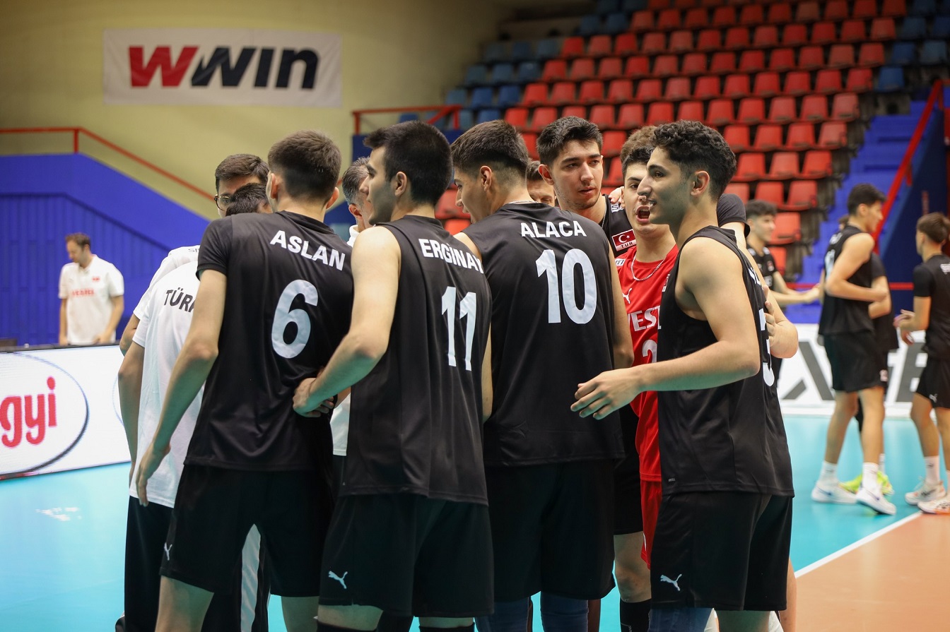 U19 Erkek Milli Takımımız Balkan Şampiyonasında Yarı Finalde