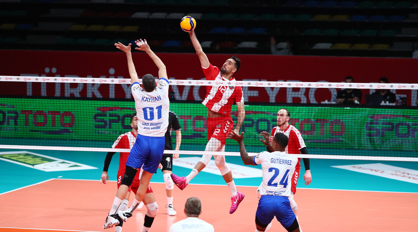 SMS Grup Efeler Ligi’nde 3.Hafta Sona Erdi