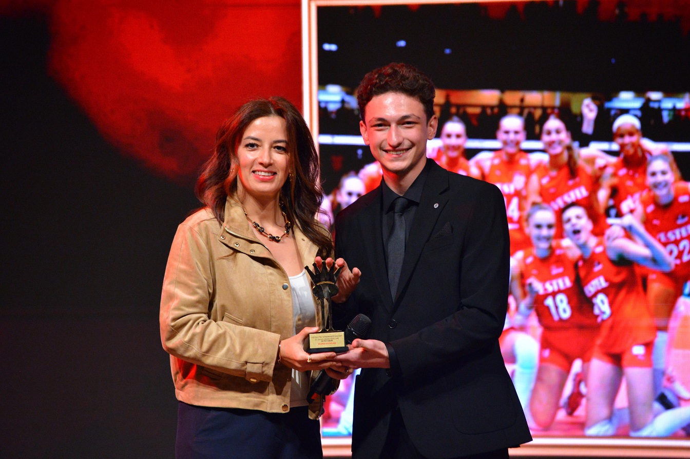 15.İTÜ Sosyal Medya Ödülleri’nde Türk Voleyboluna İki Ödül
