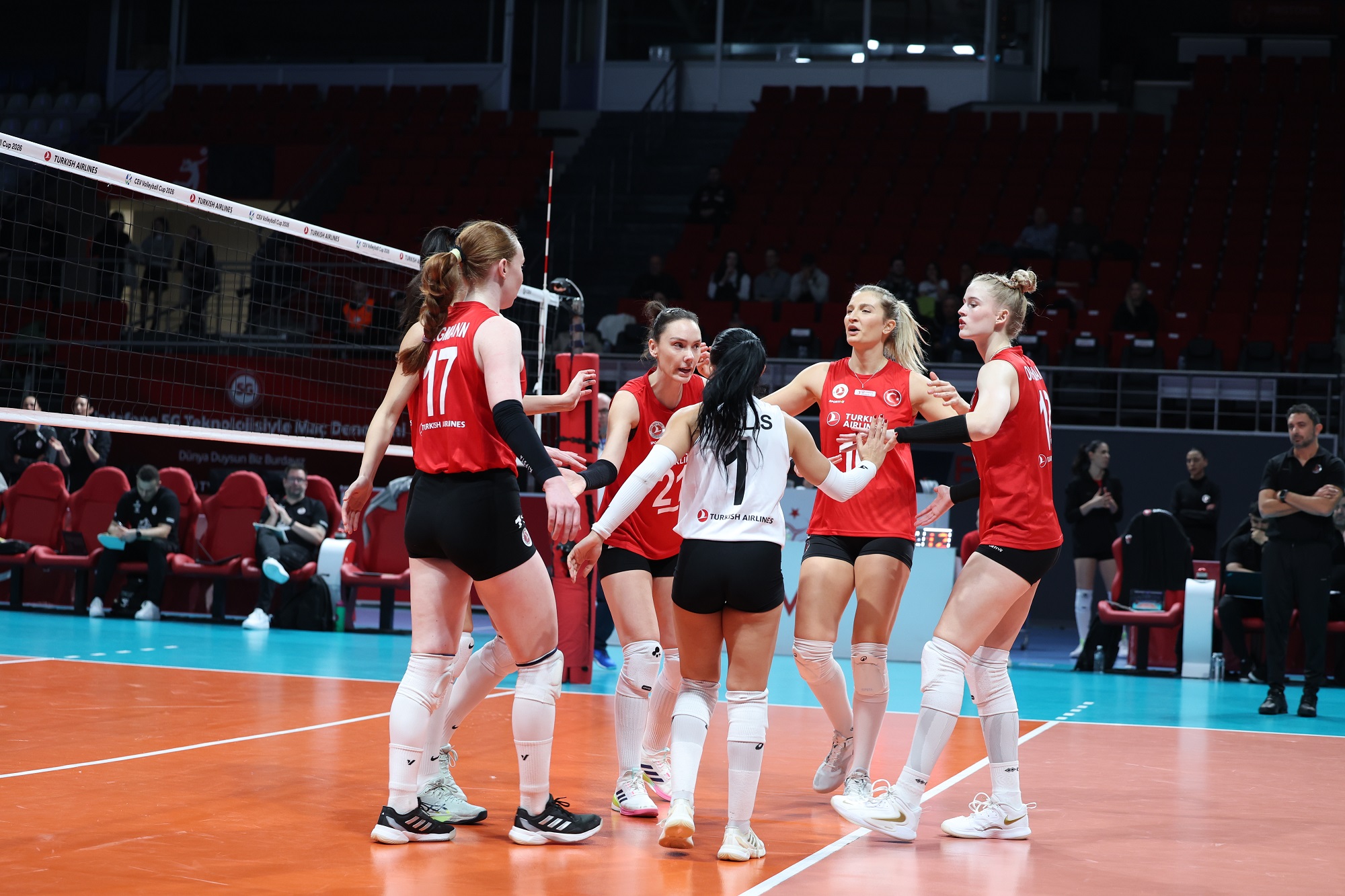 Türk Hava Yolları, Allianz MTV Stuttgart'ı 3-2 Mağlup Etti