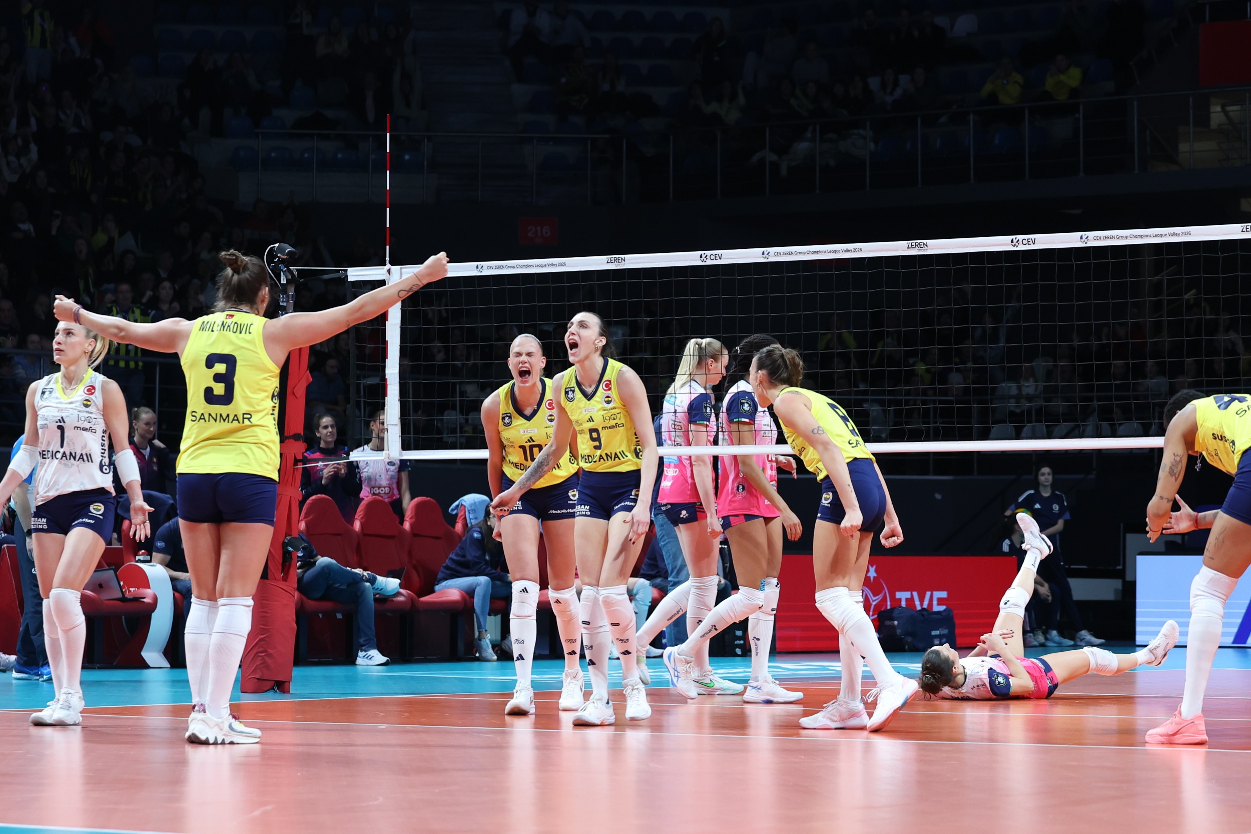 Fenerbahçe Medicana, Novara'yı 3-2 Mağlup Etti