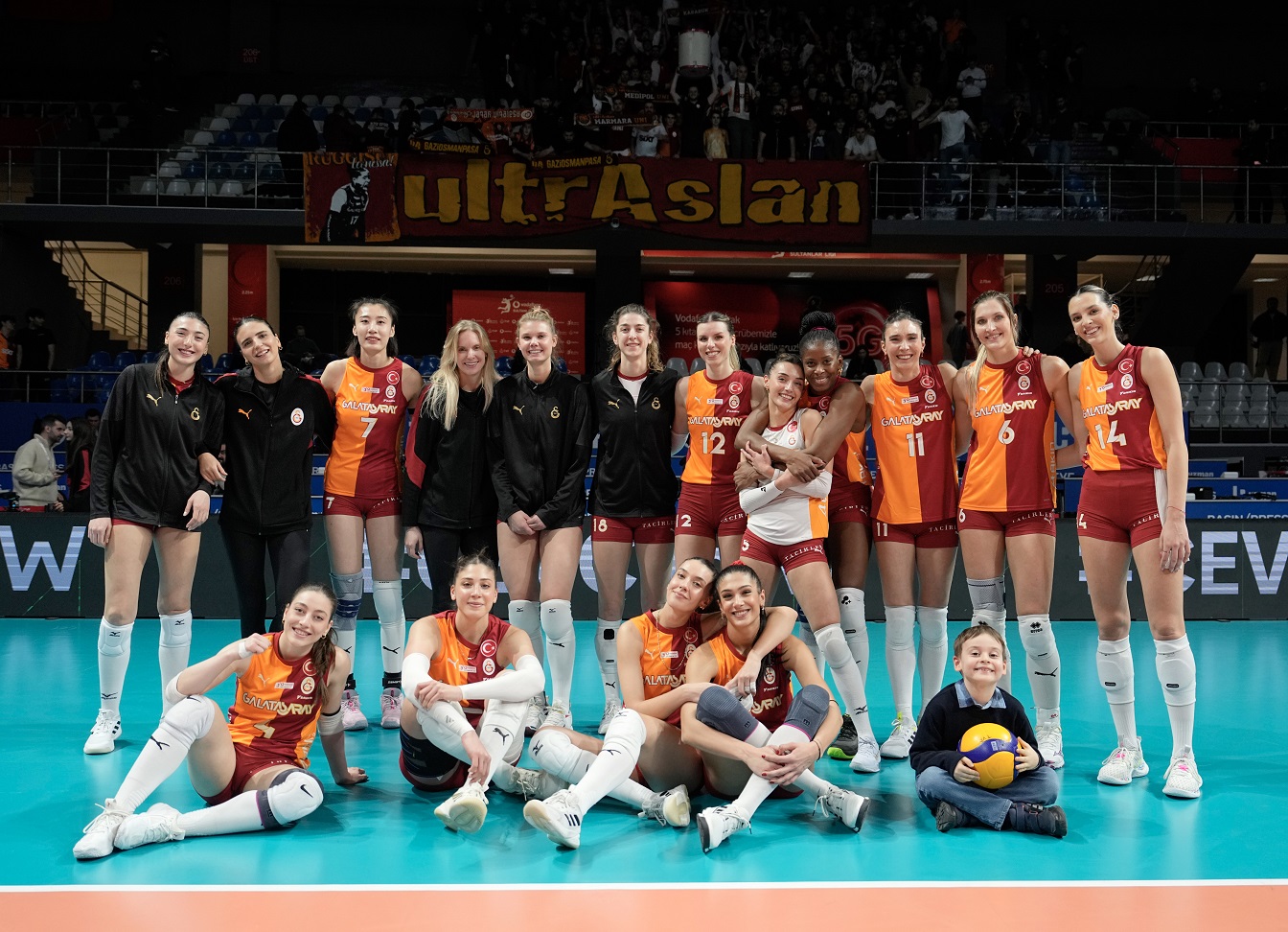 Galatasaray Daikin, Stuttgart'ı 3-1 Mağlup Etti