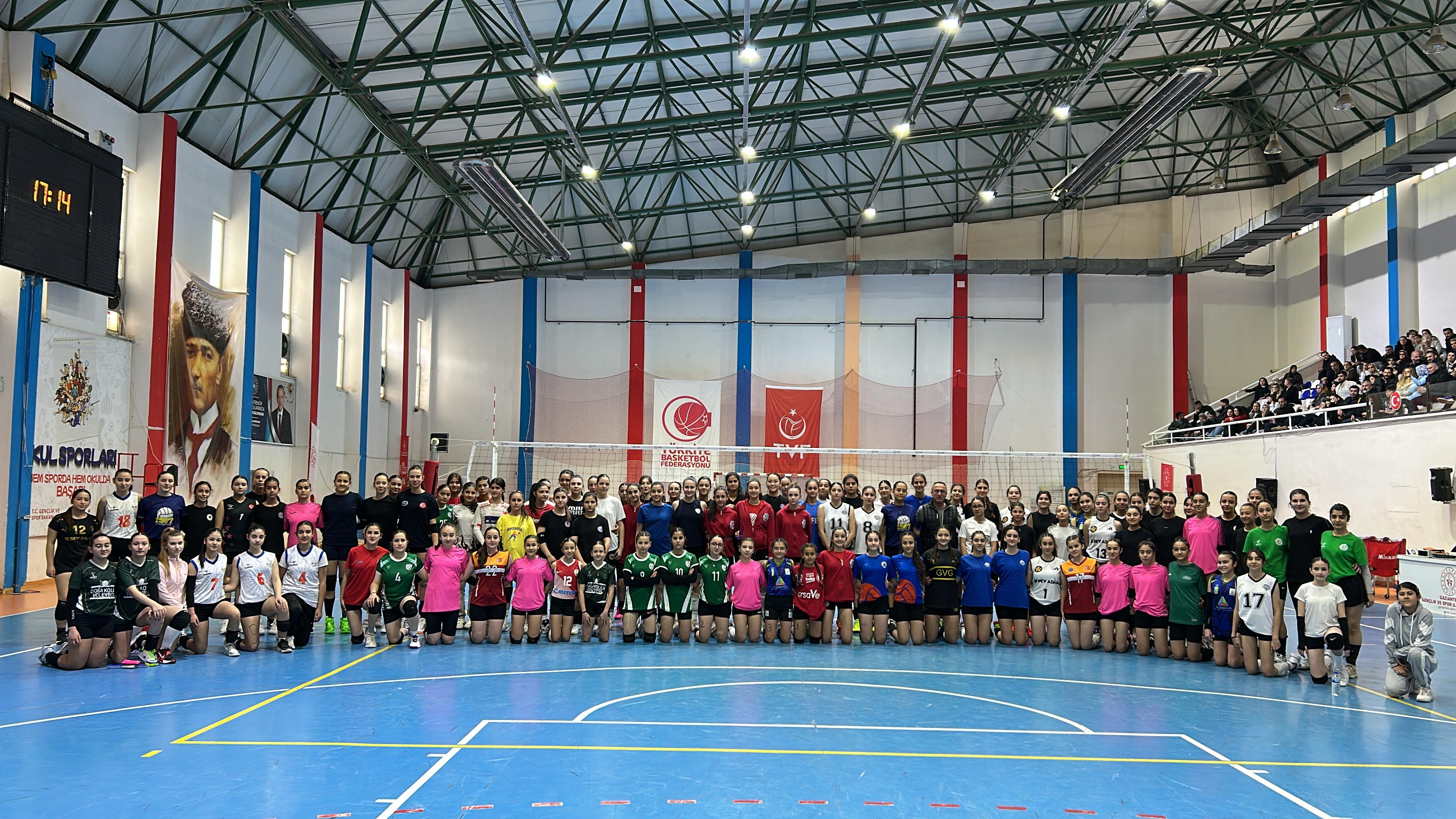 Altyapı Kız Milli Takımı Sporcu Taramaları Gaziantep'te Yapıldı