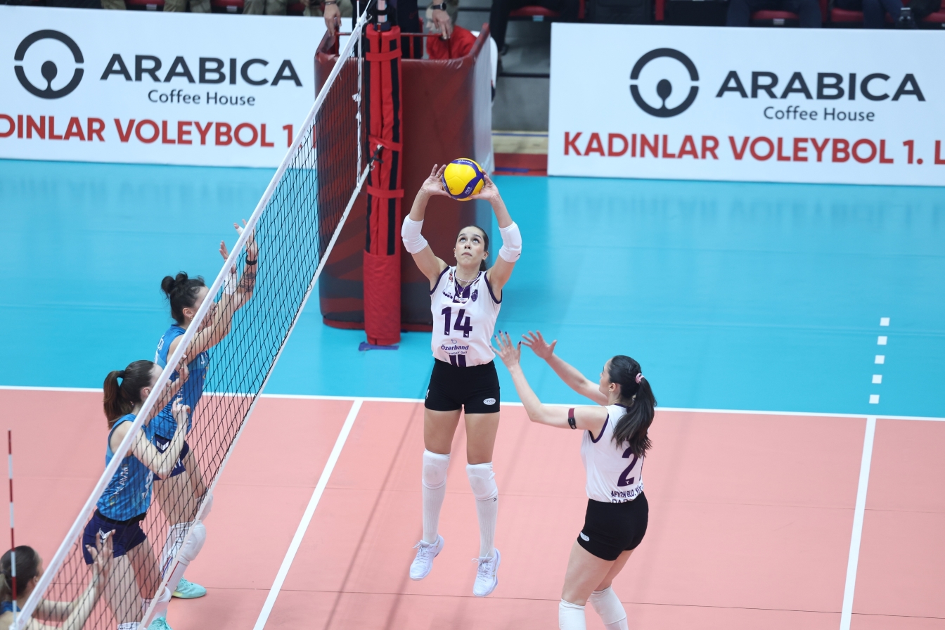 Arabica Coffee House Kadınlar 1. Ligi'nde Final Etabı Başladı