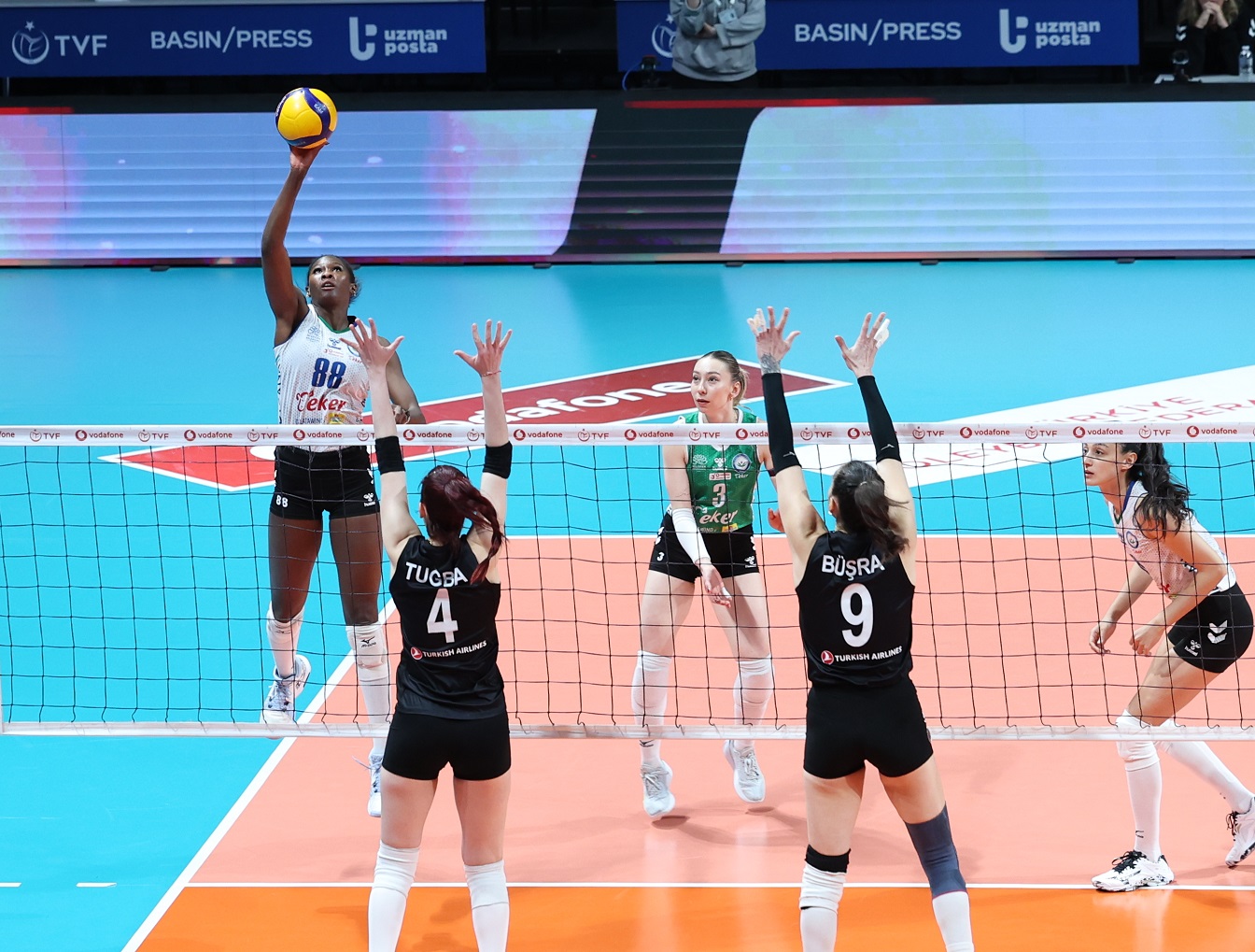 Vodafone Sultanlar Ligi'nde Play-Off 7–8’incilik Etabı Başladı