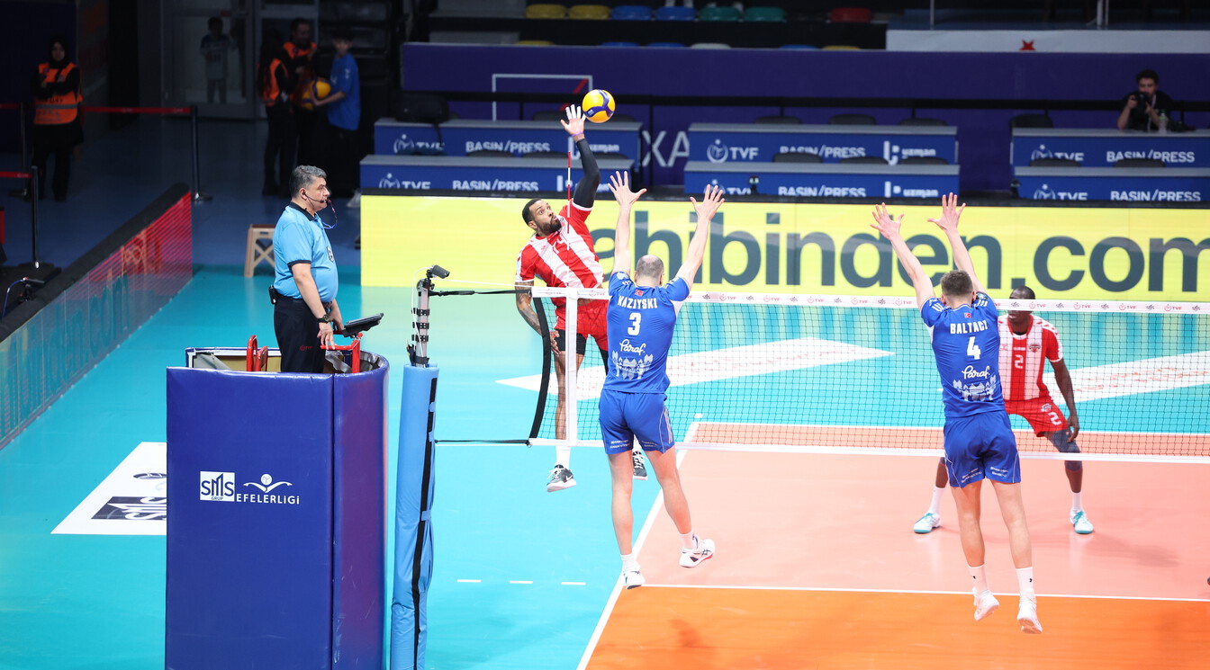 SMS Grup Efeler Ligi'nde Play-Off 3-4 Etabı Başladı