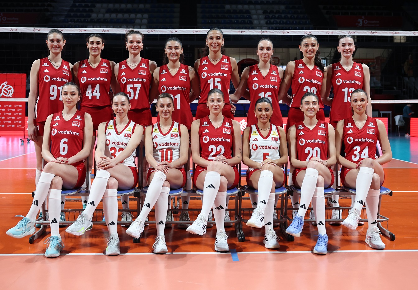 Filenin Sultanları, Polonya'yı 3-2 Mağlup Etti