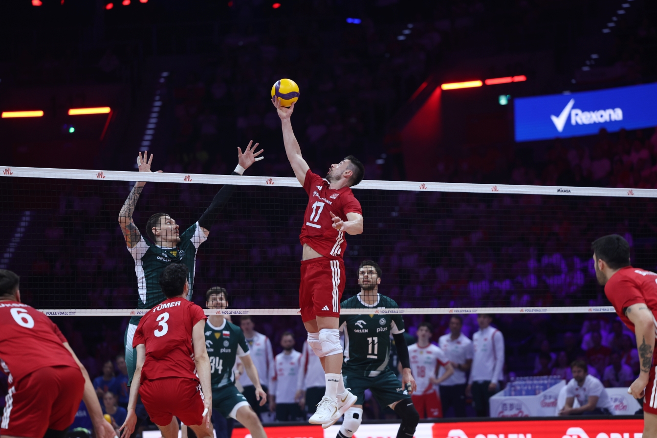 Filenin Efeleri, Polonya'ya 3-2 Mağlup Oldu