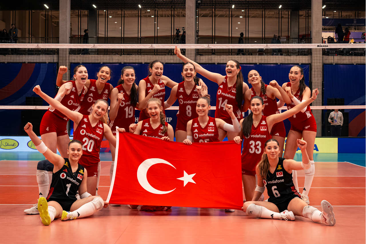 U17 Kız Milli Takımımız Çekya'yı 3-0 Mağlup Etti