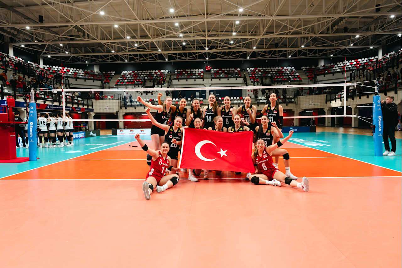U17 Kız Milli Takımımız Dünya Şampiyonası'nda Yarı Finale Yükseldi!