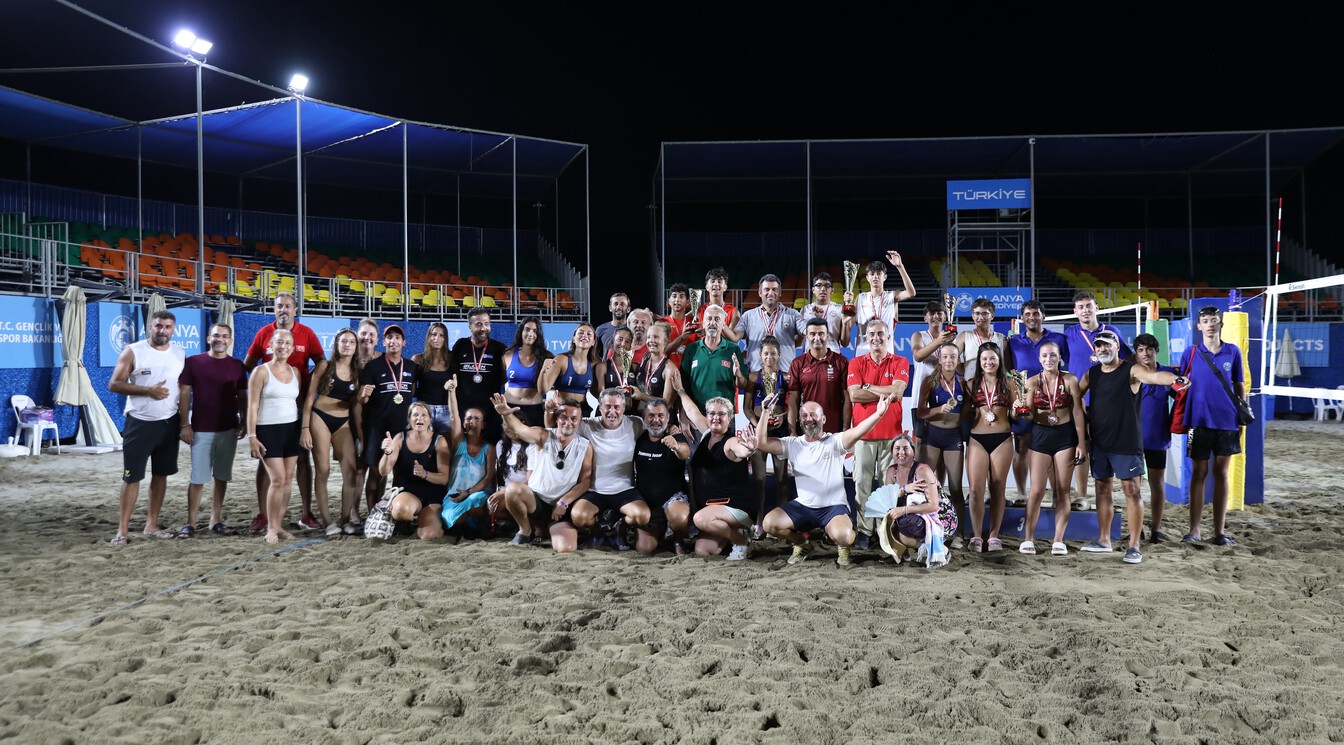 Plaj Voleybolu U16 Kulüpler Türkiye Şampiyonası Sona Erdi