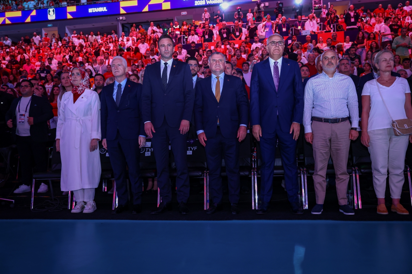 Gençlik ve Spor Bakanımız Dr. Osman Aşkın Bak'tan Filenin Sultanları'na Tebrik