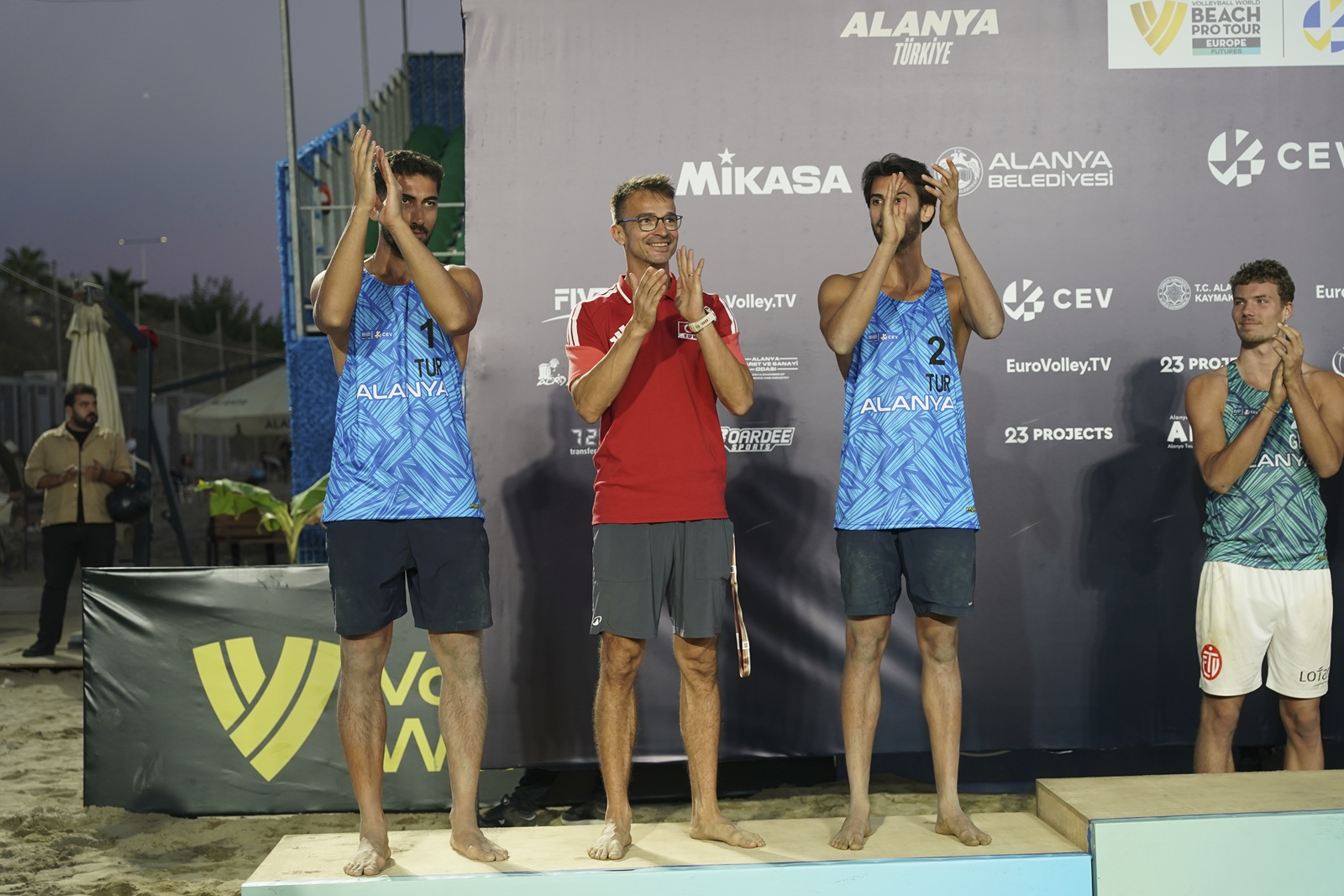 Yusuf Özdemir ve Batuhan Kuru İkilisinden VW Beach Pro Tour Futures Alanya Etabı'nda Gümüş Madalya