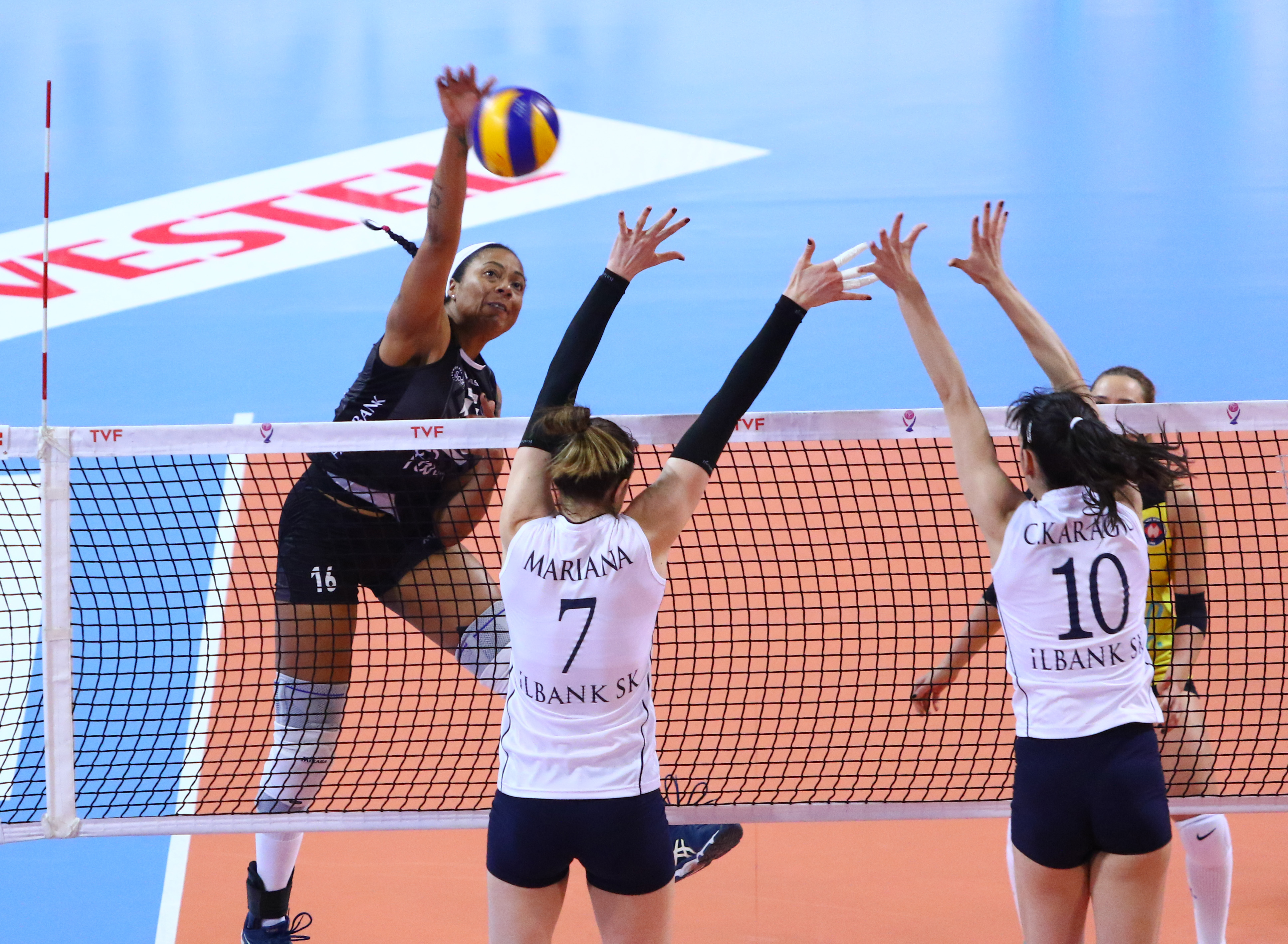 Halkbank-İlbank (8) - Türkiye Voleybol Federasyonu | TVF