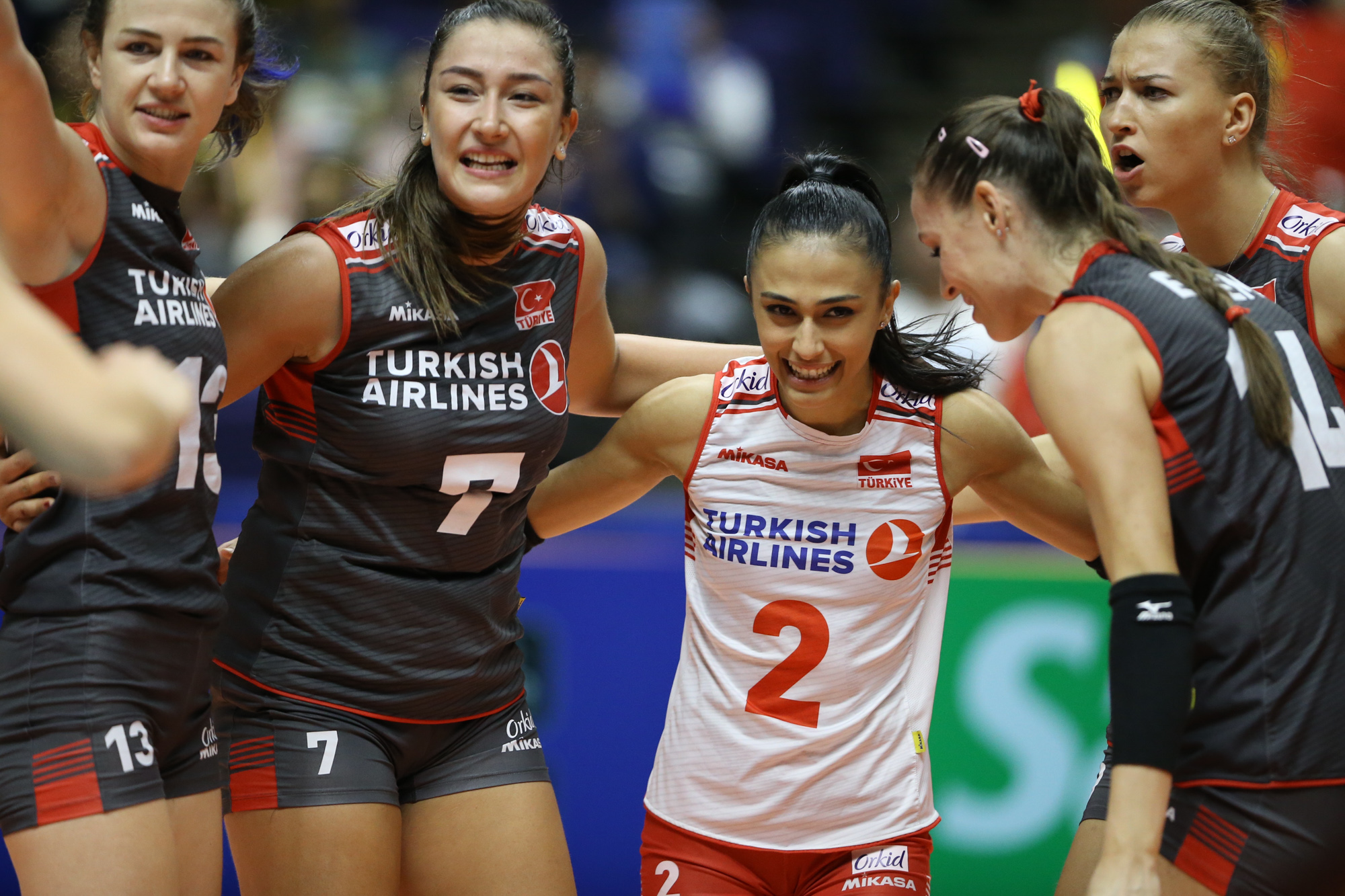 Турция италия волейбол женщины 2021. Турция доминикана волейбол прогноз. Волейбол турция зехра. Priscila daroit volleyball. Махала 7 лиги.